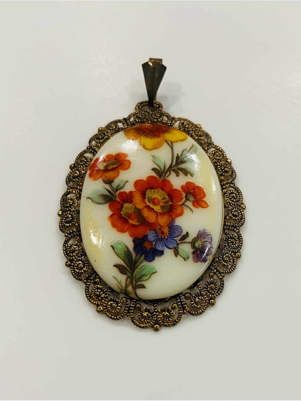 Vintage necklace pendant